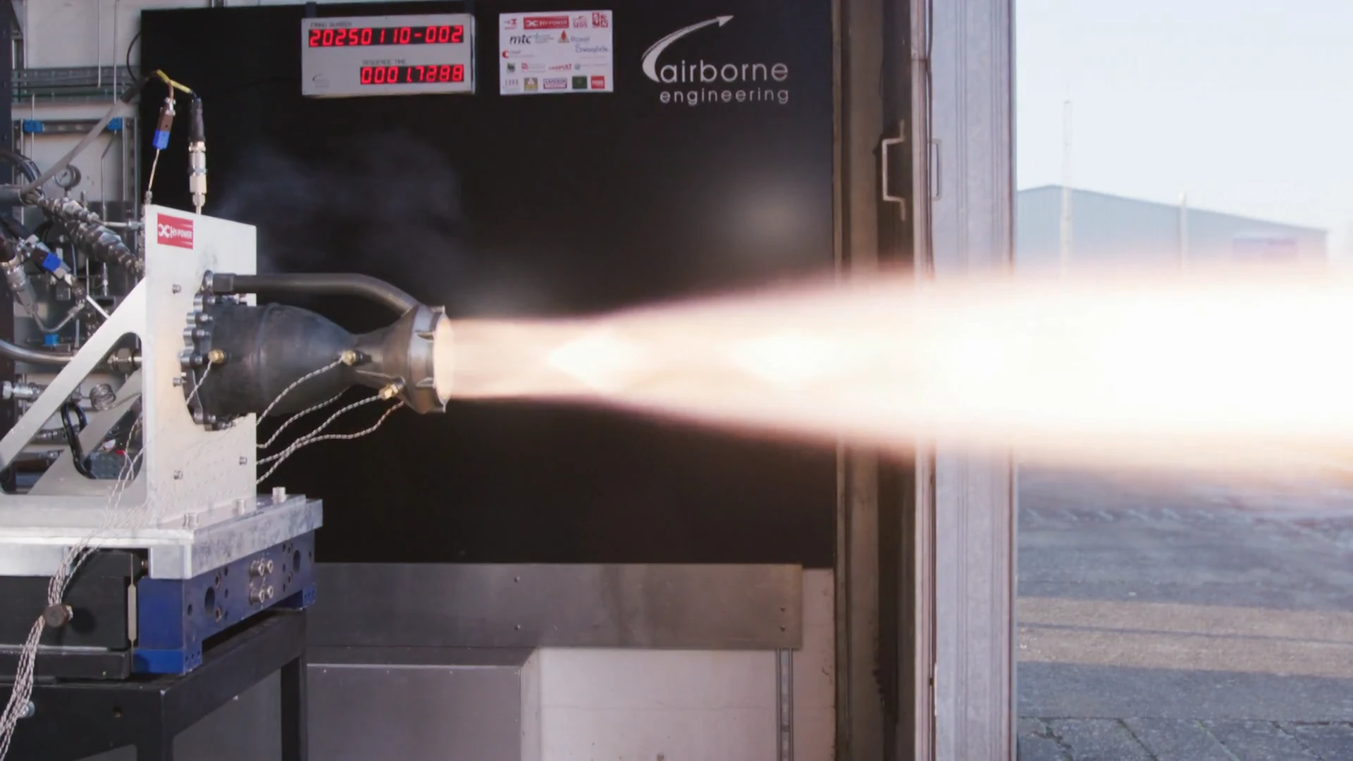 Test 1 hot fire from the AEL cell camera: ignition, a 3 s burn and shutdown